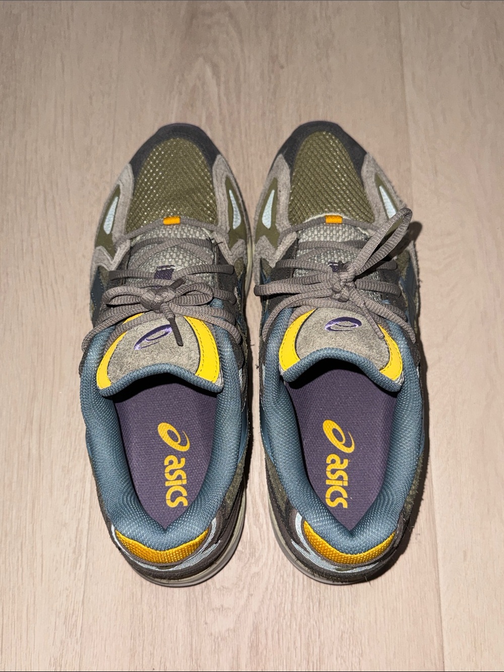 ASICS Men's Olive Green and Gray Athletic Sneakers/Yellow Highlights/Blue Logo - Picture 6 of 9